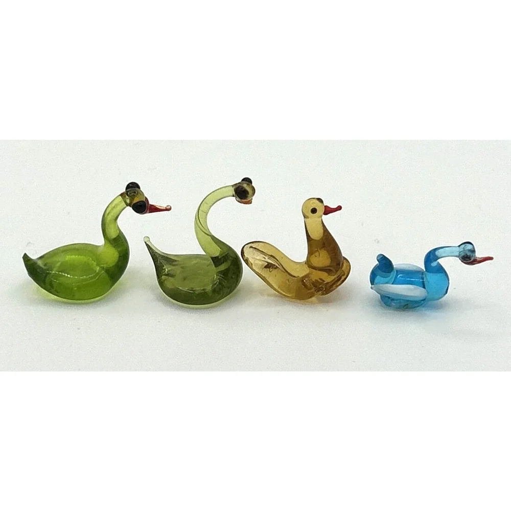 Vintage Blown Glass Miniature Swan Figurines Set of 4 SKU PB197‎